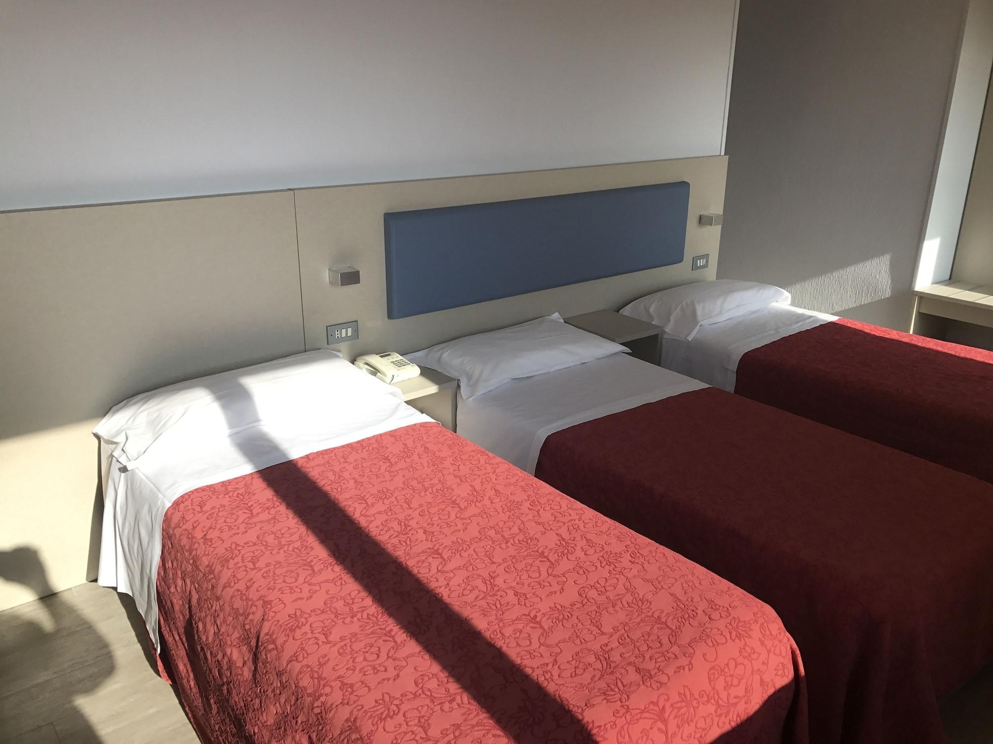 Hotel Elisabeth Due Фано Экстерьер фото