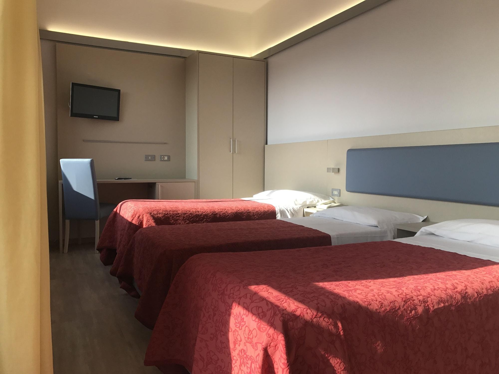 Hotel Elisabeth Due Фано Экстерьер фото