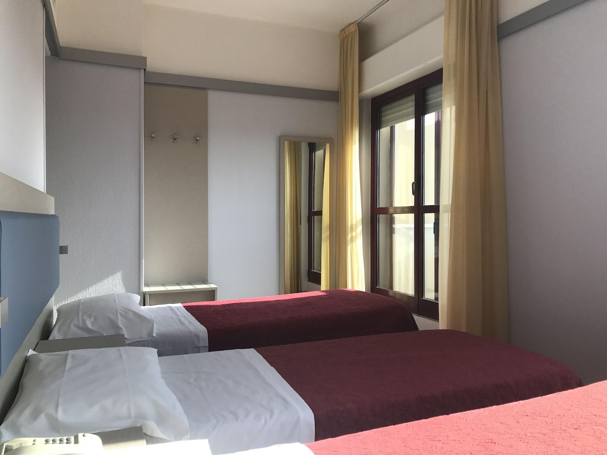 Hotel Elisabeth Due Фано Экстерьер фото
