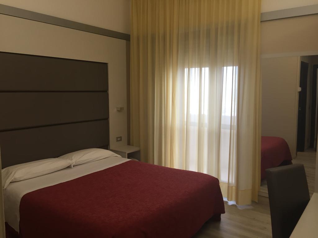 Hotel Elisabeth Due Фано Экстерьер фото